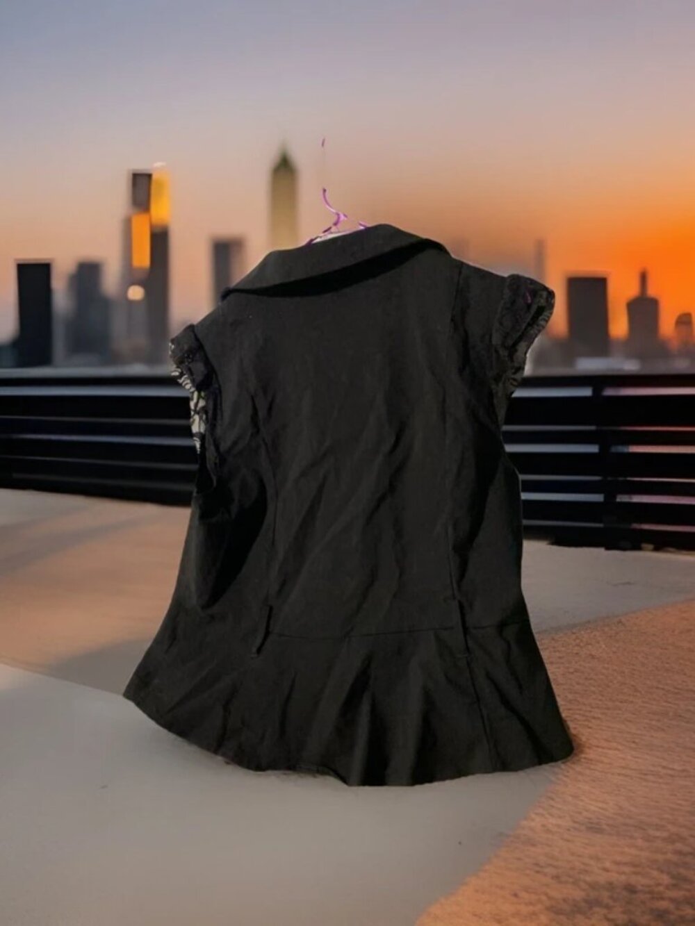 Tracy Evans Sleeveless Blazer Lace Ruffled Shoulders XL No belt - Picture 4 of 5